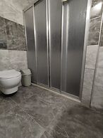 Sarsilmaz Otel
