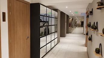 Luxury Residence Suites