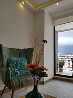 Luxury Residence Suites