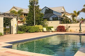 Harrington River Lodge