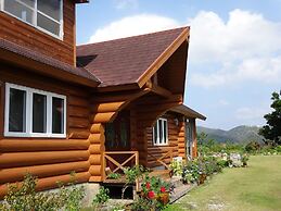 Log Pension Izumigamori