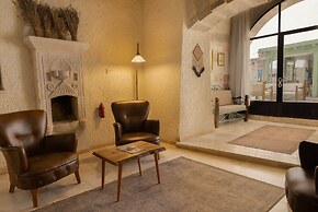 Seki Cave Hotel
