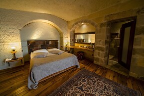 Seki Cave Hotel