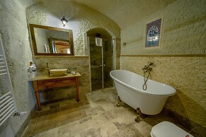 Seki Cave Hotel