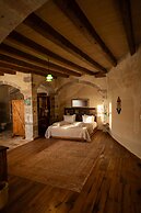 Seki Cave Hotel
