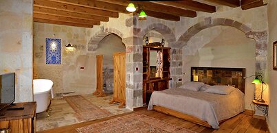 Seki Cave Hotel