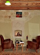 Seki Cave Hotel