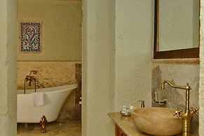 Seki Cave Hotel