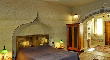Seki Cave Hotel