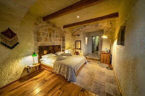 Seki Cave Hotel