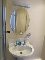 Diamonds Inn Ltd