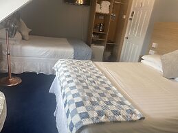 Diamonds Inn Ltd