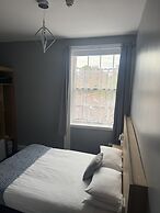 Diamonds Inn Ltd
