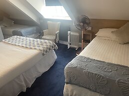 Diamonds Inn Ltd