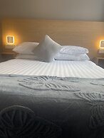 Diamonds Inn Ltd