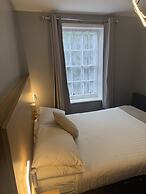 Diamonds Inn Ltd