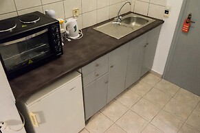 Polykratis Rooms