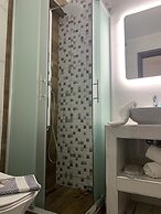 Polykratis Rooms