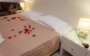 Polykratis Rooms