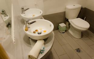 Polykratis Rooms