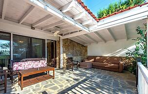 Maria Elena Villas