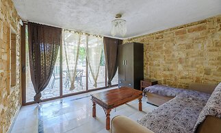 Maria Elena Villas