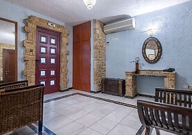 Maria Elena Villas