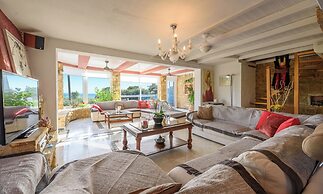 Maria Elena Villas