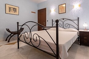 Maria Elena Villas