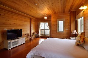 Sitou Flora's House B&B