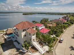 Villa Laguna Gecko