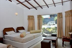 Hotel Hill View