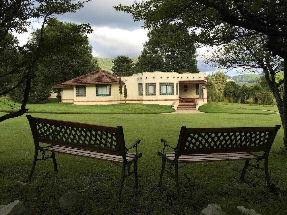 Hotel Bosques del Sol Suites