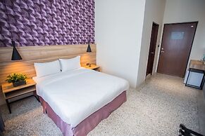 Rainbow Hotel
