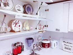 Lee Apartment 1