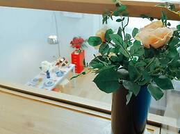 Lee Apartment 1
