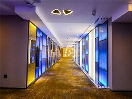 9H Hotel