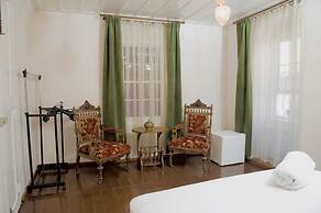 Lusin Butik Hotel