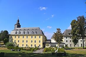 CAREA Schlosshotel Domäne Walberberg