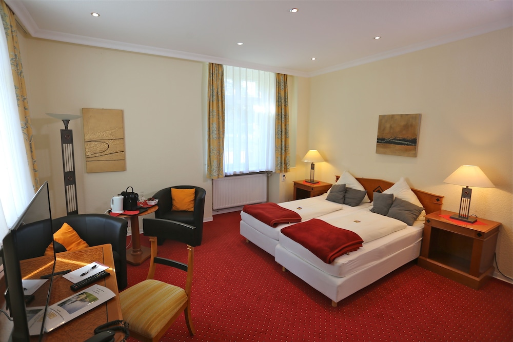 CAREA Schlosshotel Domäne Walberberg