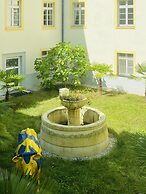 CAREA Schlosshotel Domäne Walberberg
