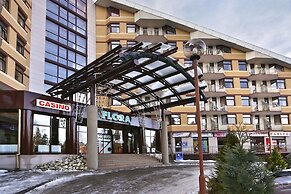 Flora hotel apartments