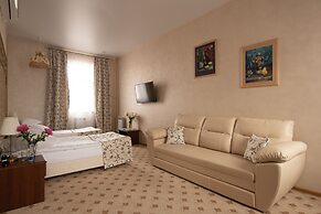 Sovetskaya Themed Hotel