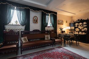 Sovetskaya Themed Hotel