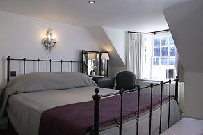 Melville House