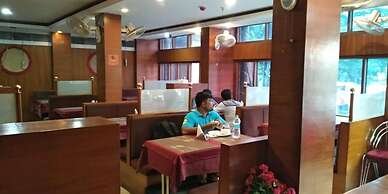 Hotel Raj Palace