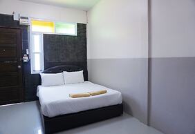 Puangpech Hotel