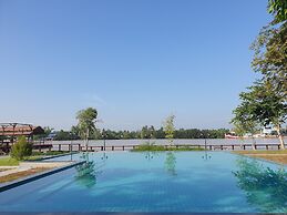 Baan Tai Had Resort