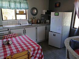 Ann's Lodge & Camping