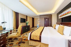 Oasis Grand Hotel